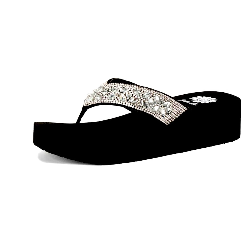 YELLOW BOX STAAR COLOR CLEAR MEDIUM WIDTH FLIP FLOPS NEW IN BOX